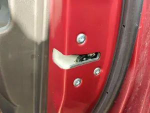 Foto de CERRADURA PUERTA DELANTERA DERECHA MITSUBISHI ASX (GA0W) 1.6 CAT (117 CV / 86 KW)