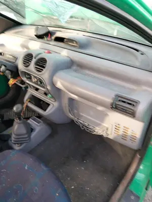 Foto de CALEFACCION ENTERA NORMAL RENAULT TWINGO I (C06) 1.2  (58 CV / 43 KW)