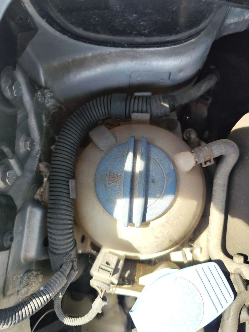 Foto de DEPOSITO EXPANSION VOLKSWAGEN TOURAN (1T1) 1.9 TDI (105 CV / 77 KW)
