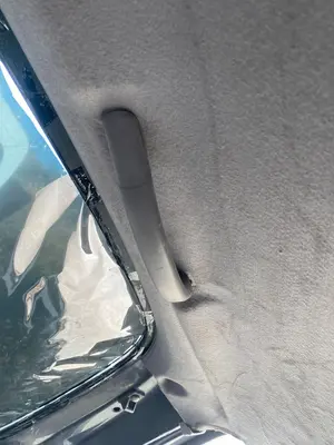 Foto de ASIDERO TECHO TRASERO DERECHO NISSAN SERENA (C23M) 2.3 Diesel (75 CV / 55 KW)