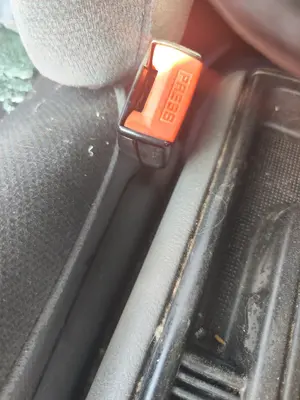 Foto de PRETENSOR AIRBAG DERECHO RENAULT LAGUNA (B56) 2.0  (113 CV / 83 KW)