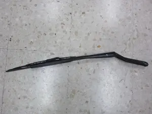 Foto de BRAZO LIMPIA DELANTERO IZQUIERDO PORSCHE PANAMERA (TIPO 970) referencia W000006252 foto 1