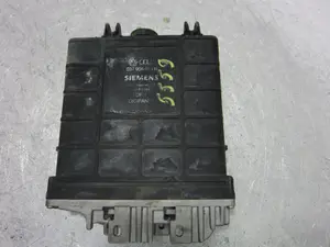 Foto de CENTRALITA MOTOR UCE VOLKSWAGEN GOLF III (1H1)(11.1991) 2.0  (116 CV / 85 KW) referencia 037906024B