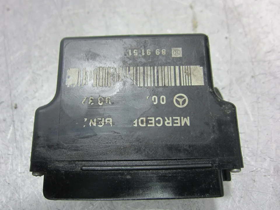 Foto de CAJA PRECALENTAMIENTO MERCEDES-BENZ CLASE 124 (BM 124) BERLINA 2.0 Diesel (72 CV / 53 KW) referencia 899151