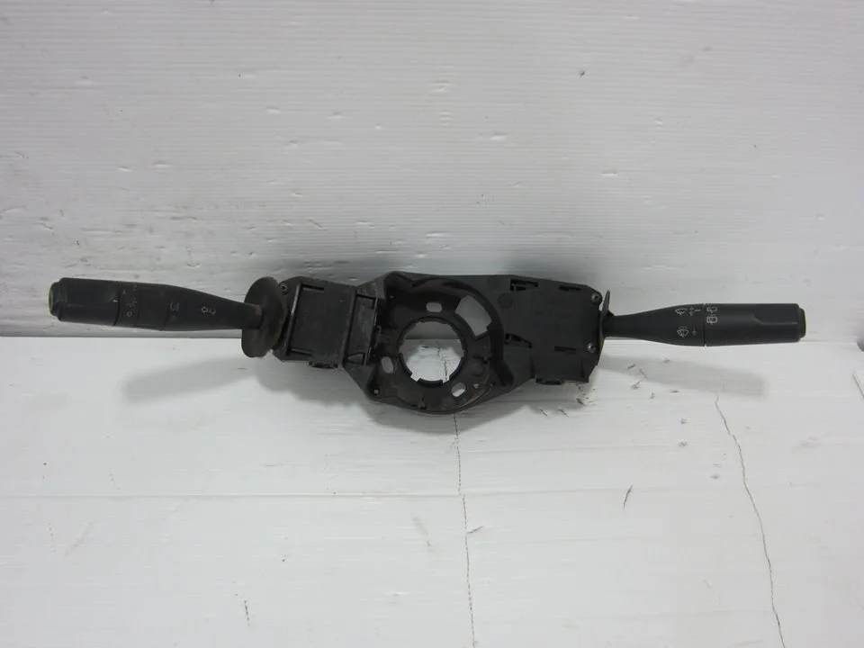 Foto de MANDO MULTIFUNCION PEUGEOT PARTNER (S1)(07.1996) referencia 61557114
