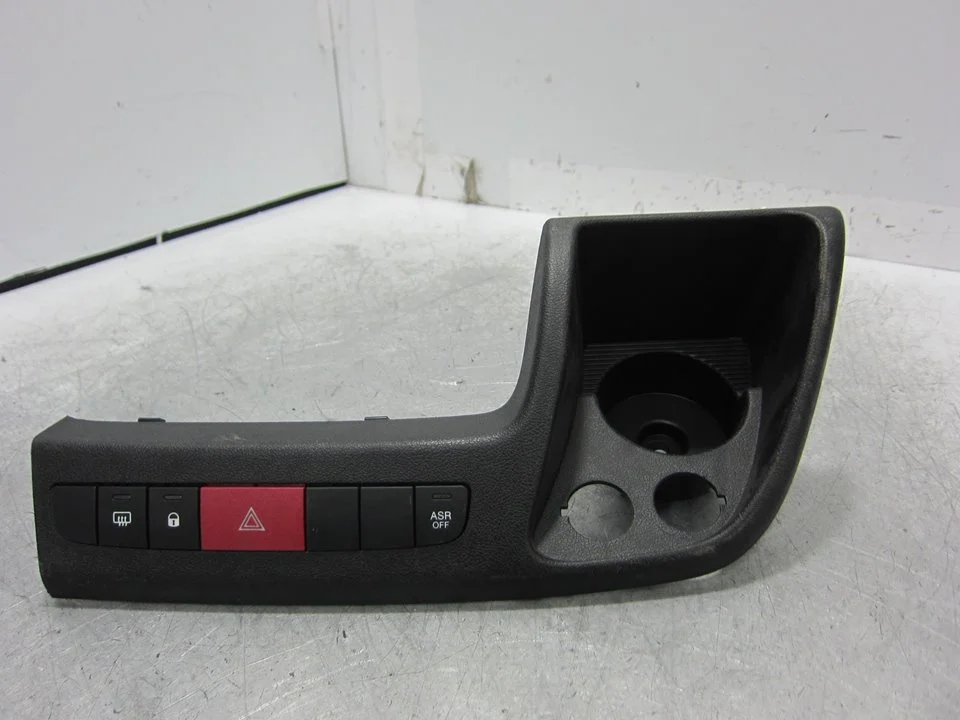 Foto de MANDO MULTIFUNCION CITROEN JUMPER KASTEN 2.2 Blue-HDI FAP CAT (2184 cm3) (140 CV / 103 KW) referencia 14404721ZD