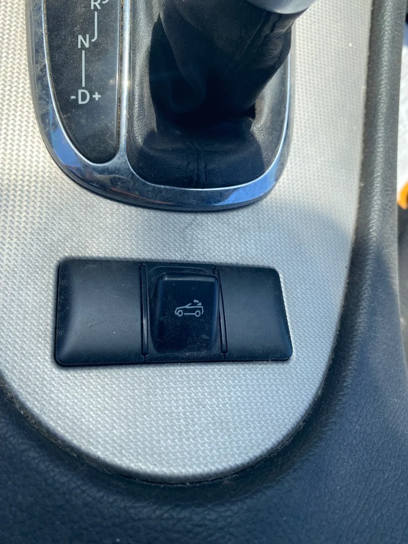Foto de TECHO ELECTRICO MERCEDES-BENZ CLK (BM 209) CABRIO 1.8 CAT (163 CV / 120 KW) referencia A2097700101 0102