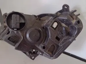 Foto de FARO DERECHO PEUGEOT EXPERT FURGÓN referencia 89902604 foto 2