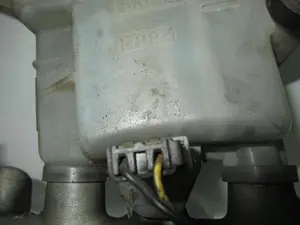Foto de BOMBA FRENO NISSAN PRIMERA BERLINA (P12) 1.9 16V Turbodiesel CAT (120 CV / 88 KW) referencia 25439979 foto 5