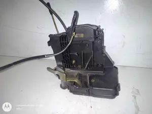 Foto de CERRADURA PUERTA DELANTERA DERECHA MERCEDES-BENZ CLASE C (BM 203) BERLINA 2.2 CDI CAT (143 CV / 105 KW) referencia 2037200235