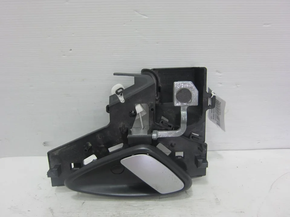 Foto de MANETA INTERIOR TRASERA DERECHA CITROEN C5 BERLINA 2.2 HDi FAP CAT (4HX / DW12ED4) (133 CV / 98 KW) referencia 9649218877