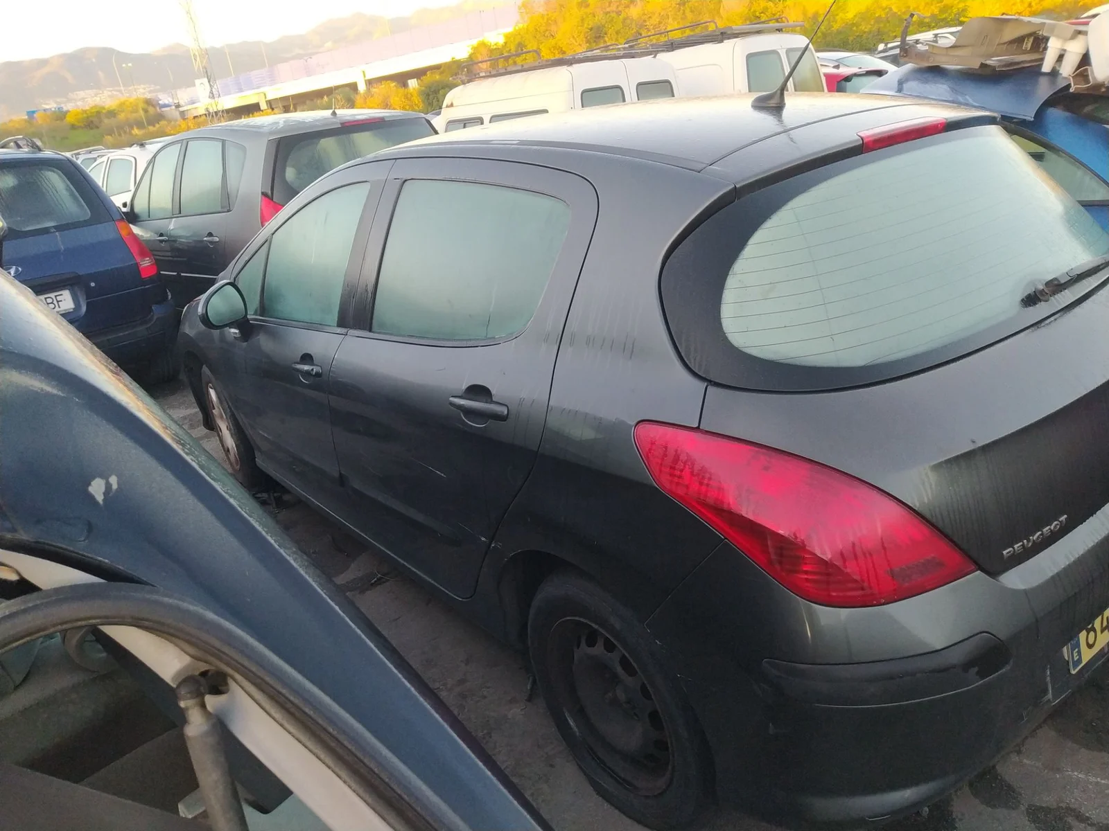 Foto de TUBO ESCAPE TRASERO PEUGEOT 308 1.6 16V HDi (90 CV / 66 KW)