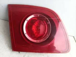 Foto de PILOTO TRASERO IZQUIERDO INTERIOR MAZDA 3 BERLINA (BK) referencia P2775