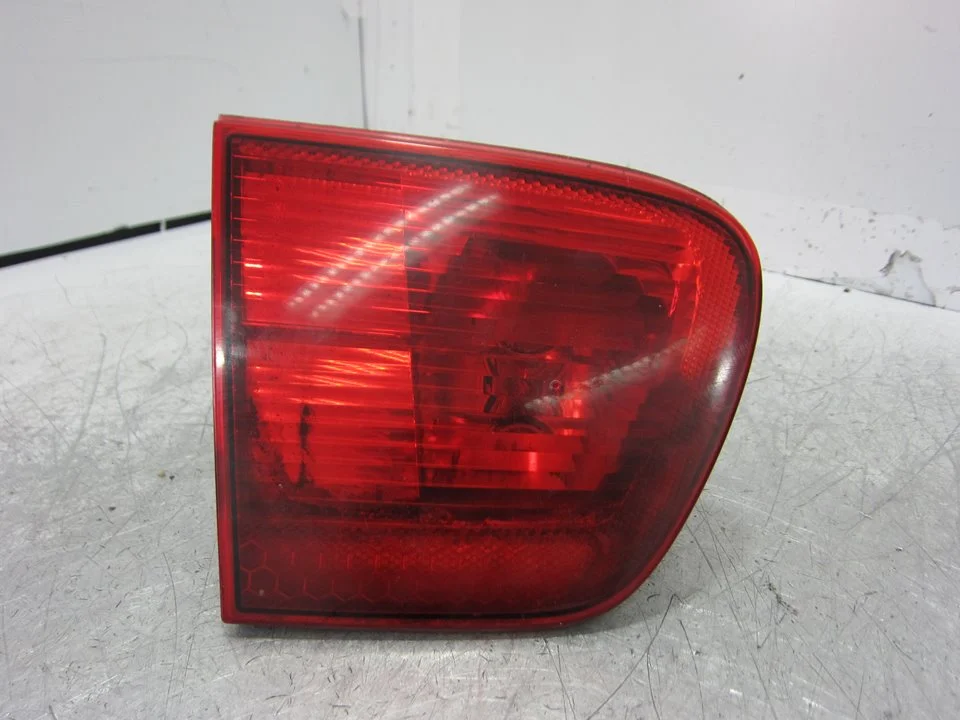 Foto de PILOTO TRASERO IZQUIERDO SEAT IBIZA (6K1) 1.4 (60 CV / 44 KW) referencia 6K6945091
