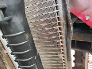 Foto de CONDENSADOR / RADIADOR  AIRE ACONDICIONADO CHEVROLET KALOS 1.2 CAT (72 CV / 53 KW)