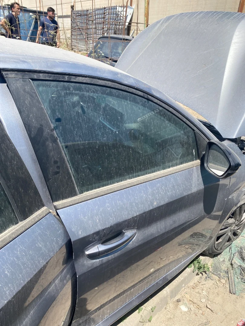 Foto de PUERTA DELANTERA DERECHA PEUGEOT 208 (P2) 1.2 PureTech (74 CV / 55 KW) referencia 9829810480