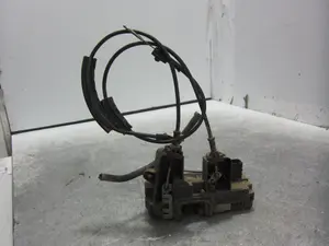 Foto de CERRADURA PUERTA TRASERA DERECHA OPEL VECTRA C BERLINA 2.0 DTI (101 CV / 74 KW) referencia 24447346 foto 5