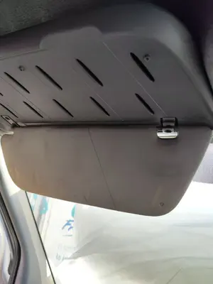 Foto de PARASOL IZQUIERDO MERCEDES-BENZ SPRINTER II FURGÓN 2.1 CDI CAT (88 CV / 65 KW)