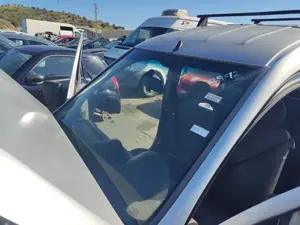 Foto de PARABRISAS OPEL COMBO (CORSA C) 1.7 16V DI CAT (Y 17 DTL / LK8) (65 CV / 48 KW)