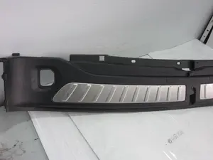 Foto de MOLDURAS TRASERAS BMW SERIE X3 (G01) 3.0 24V Turbodiesel (265 CV / 195 KW) referencia 51487396611 foto 2