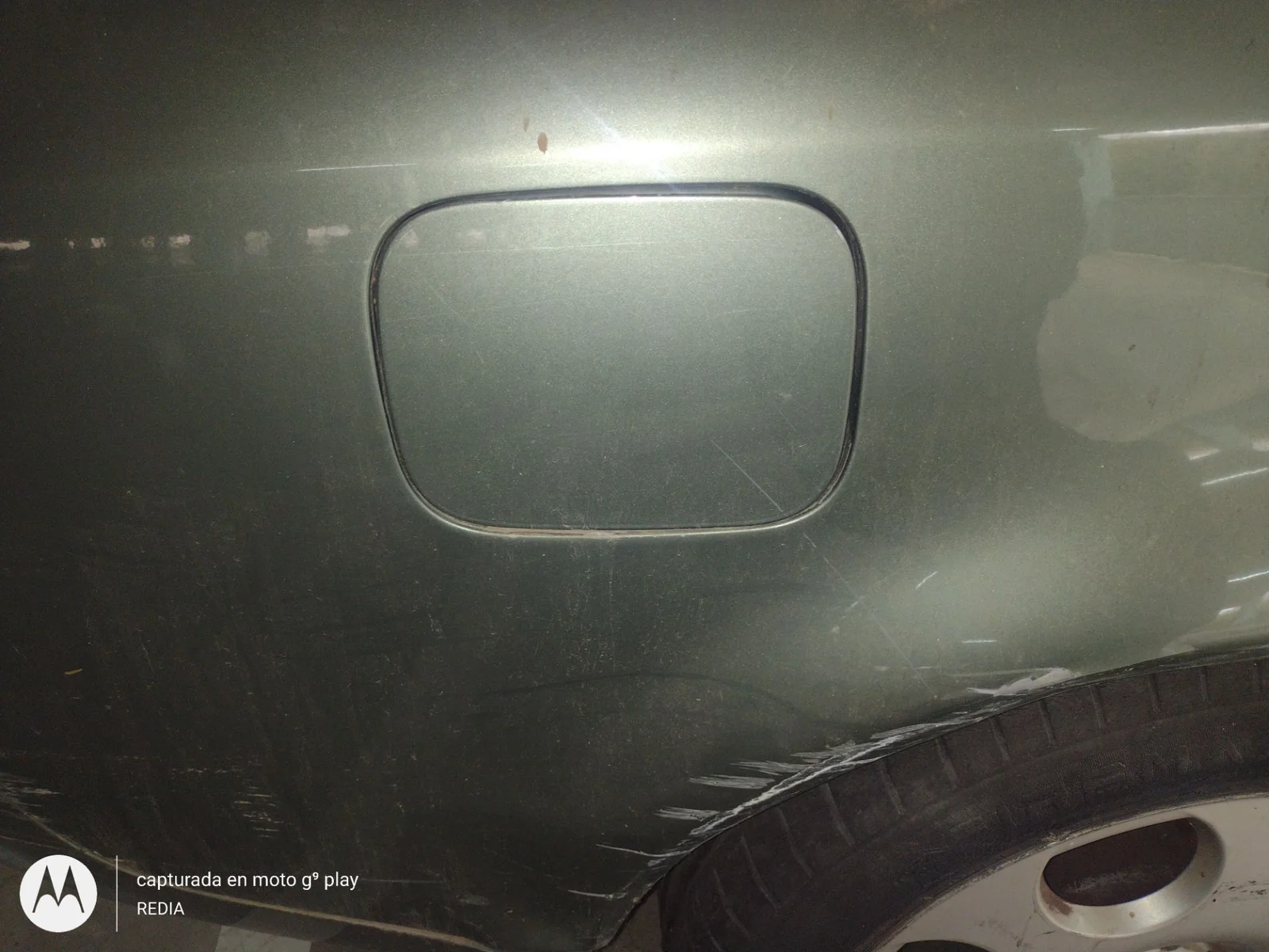 Foto de TAPA EXTERIOR COMBUSTIBLE AUDI A6 BERLINA (4B2) 1.9 TDI (131 CV / 96 KW)