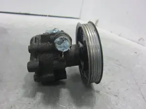 Foto de BOMBA DIRECCION VOLKSWAGEN PASSAT BERLINA (3B3) referencia 8D0145177 foto 5