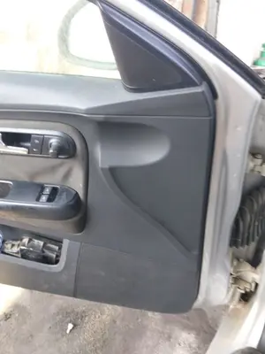 Foto de CENTRALITA CONFORT SEAT CORDOBA BERLINA (6L2) 1.9 SDI (64 CV / 47 KW)