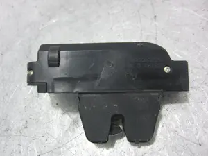 Foto de CERRADURA MALETERO / PORTON CITROEN C5 BERLINA 2.0 HDi (109 CV / 80 KW) referencia 9633089280 foto 2