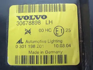 Foto de FARO IZQUIERDO VOLVO S40 BERLINA 2.5 20V Turbo CAT (220 CV / 162 KW) referencia 30678898 foto 2