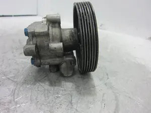 Foto de BOMBA DIRECCION FORD FIESTA (CB1) 1.4 TDCi CAT (68 CV / 50 KW) referencia 2SC6C3A696DDES foto 3