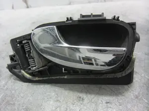 Foto de MANETA INTERIOR DELANTERA IZQUIERDA PEUGEOT 307 (S1)(04.2001) 1.4 HDi (68 CV / 50 KW) referencia 9643604577