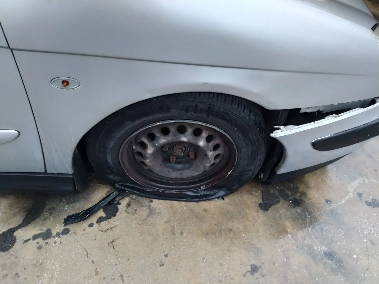 Foto de PINZA DE FRENO DELANTERA DERECHA CITROEN C5 BERLINA 2.0 HDi (109 CV / 80 KW) referencia 4400L7