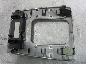 Foto de MANDO ELEVALUNAS DELANTERO DERECHO MERCEDES-BENZ CLK (BM 208) COUPE 2.0 Compresor CAT (163 CV / 120 KW) referencia 2088202910 foto 2