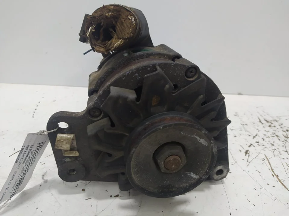 Foto de ALTERNADOR VOLKSWAGEN LT CHASIS 2.4 Diesel (69 CV / 51 KW) referencia 076903023N
