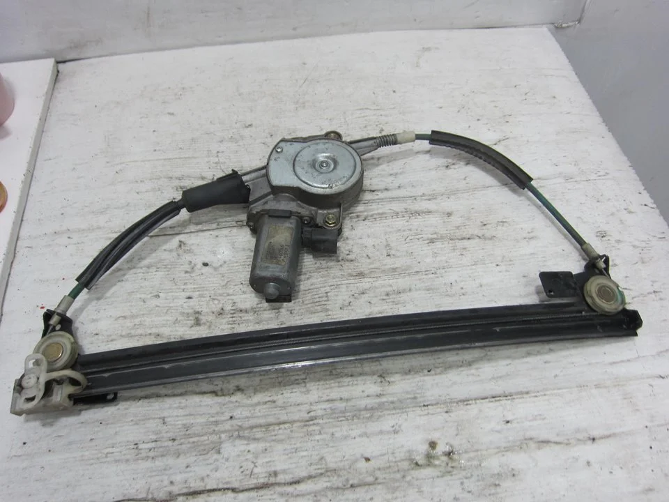 Foto de ELEVALUNAS DELANTERO IZQUIERDO ALFA ROMEO 147 (190) 1.6 16V CAT (105 CV / 77 KW) referencia 46751871