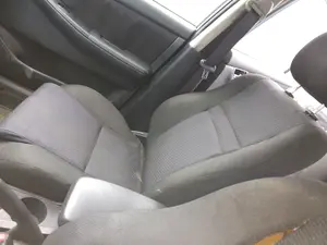 Foto de ASIENTO DELANTERO DERECHO TOYOTA COROLLA (E12) 1.4 16V CAT (97 CV / 71 KW)