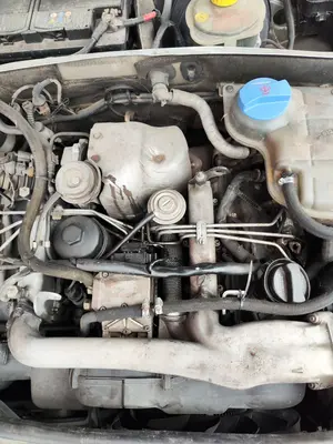 Foto de MOTOR COMPLETO AUDI A6 BERLINA (4B2) 2.5 V6 24V TDI (150 CV / 110 KW) referencia AKN foto 2