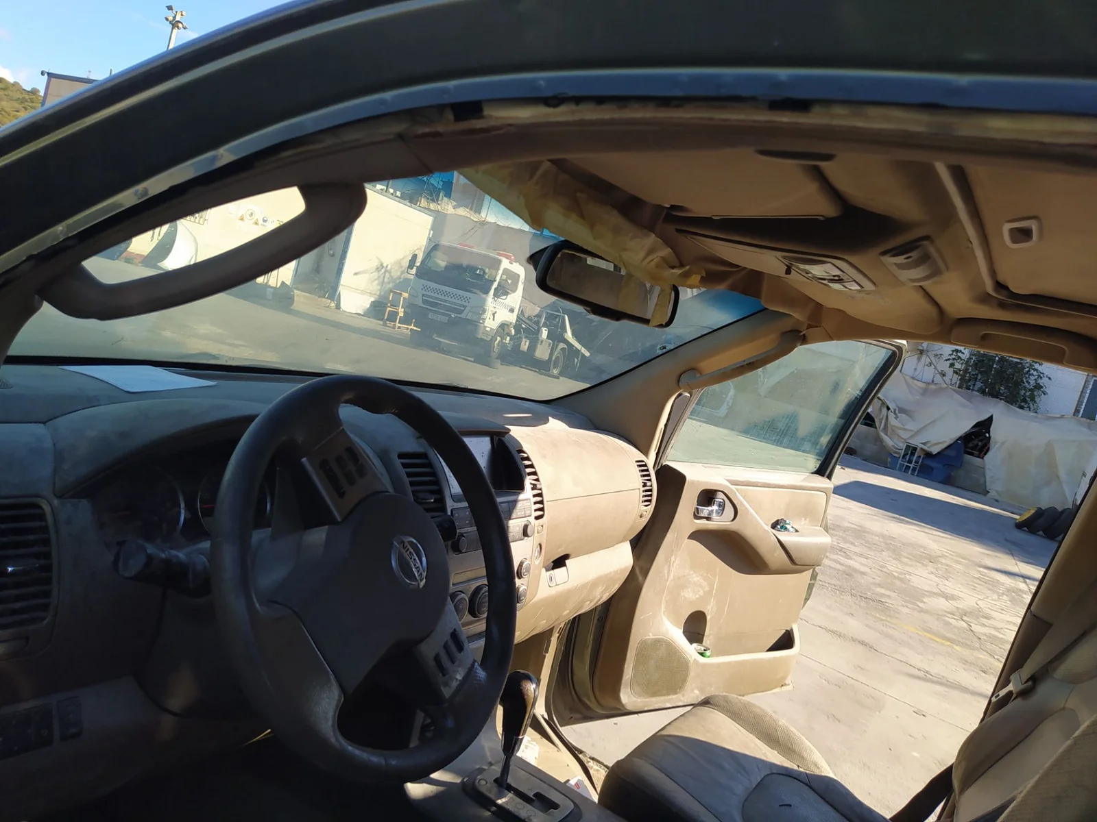 Foto de PARASOL IZQUIERDO NISSAN PATHFINDER (R51) 2.5 dCi Diesel CAT (171 CV / 126 KW)