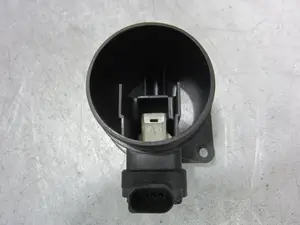 Foto de CAUDALIMETRO SEAT IBIZA BERLINA (6J5) 1.6 TDI (105 CV / 77 KW) referencia 03L906461 foto 3