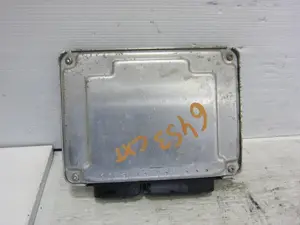 Foto de CENTRALITA MOTOR UCE SEAT CORDOBA BERLINA (6L2) 1.9 TDI (131 CV / 96 KW) referencia 038906019NL foto 2