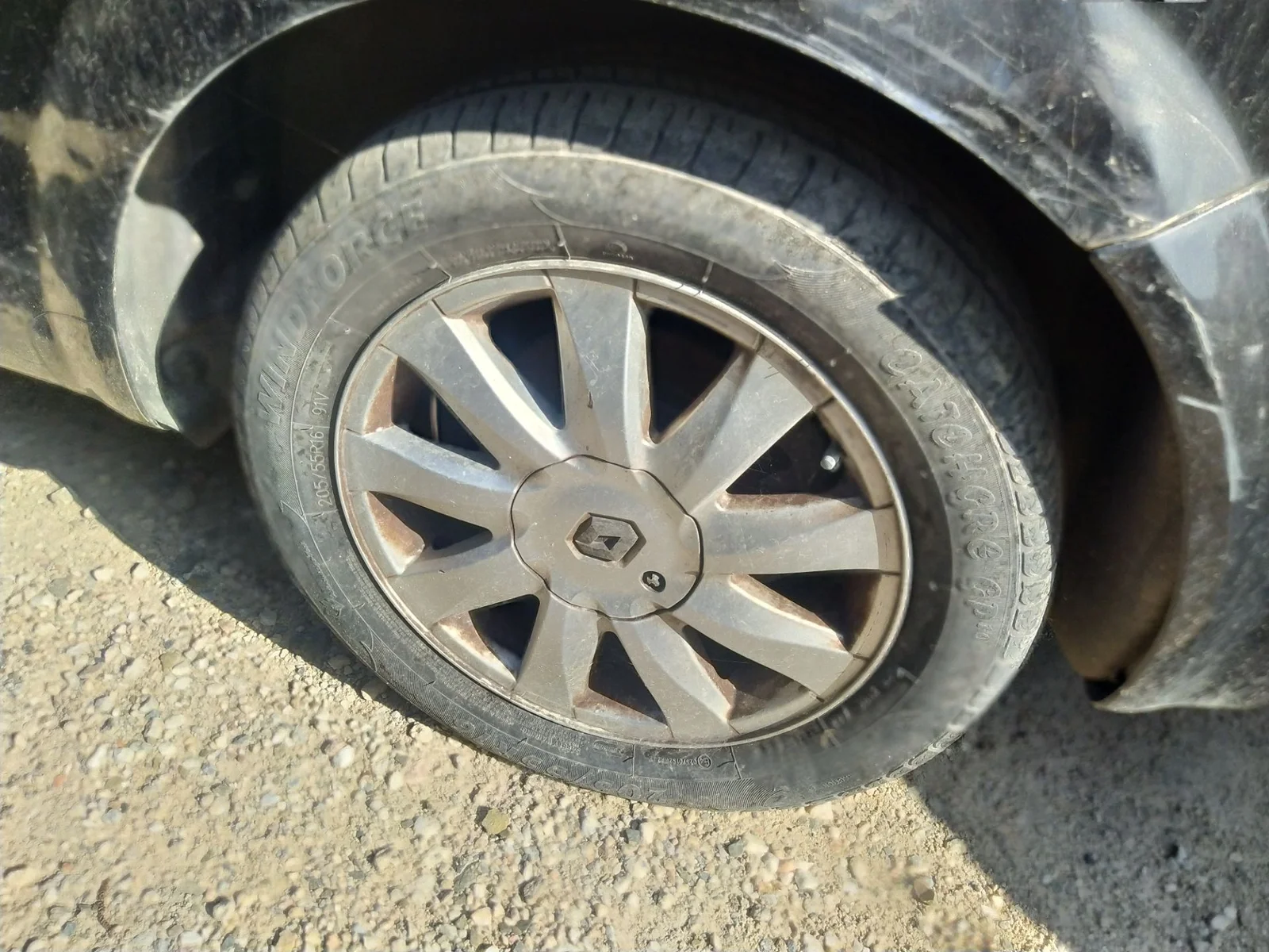 Foto de BRAZO SUSPENSION TRASERO IZQUIERDO RENAULT SCENIC II (JM) 1.5 dCi Diesel (106 CV / 78 KW)