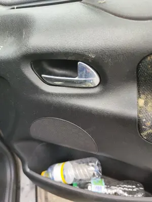 Foto de MANETA INTERIOR DELANTERA DERECHA PEUGEOT 207 1.4 16V CAT (KFU / ET3J4) (88 CV / 65 KW) referencia 9144A5