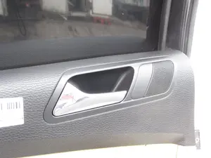 Foto de MANETA INTERIOR TRASERA IZQUIERDA VOLKSWAGEN PASSAT BERLINA (3C2) 2.0 TDI (140 CV / 103 KW)