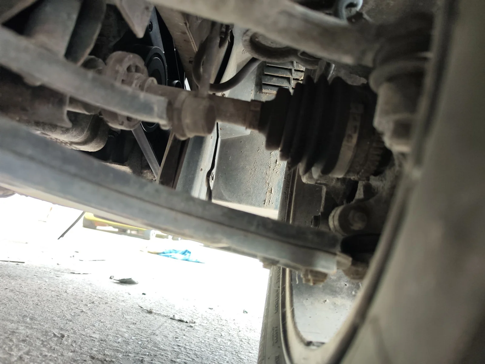 Foto de TRANSMISION DELANTERA DERECHA CHEVROLET LACETTI 1.6 CAT (109 CV / 80 KW) referencia 96549102