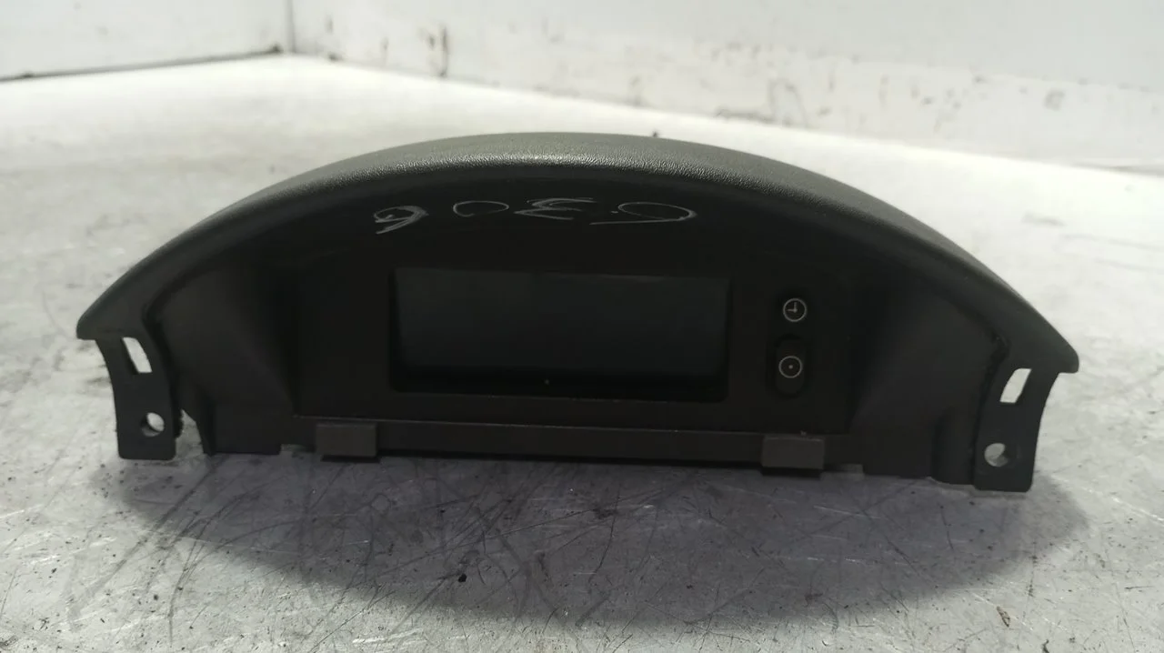 Foto de PANTALLA MULTIFUNCION OPEL CORSA C 1.2 16V CAT (Z 12 XE / LW4) (75 CV / 55 KW) referencia 0091164455