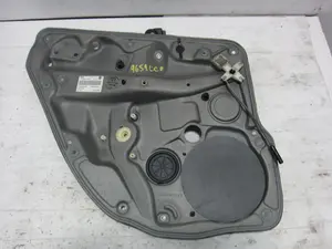 Foto de ELEVALUNAS TRASERO IZQUIERDO VOLKSWAGEN GOLF IV BERLINA (1J1)(10.1997) 1.6 16V (105 CV / 77 KW) referencia 1J4839755E foto 1