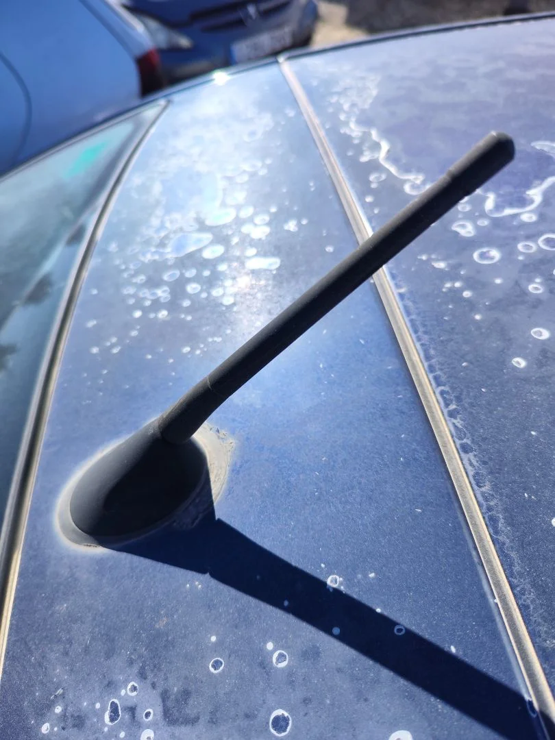 Foto de ANTENA FORD FOCUS CABRIO (CA5) 2.0 TDCi CAT (136 CV / 100 KW)