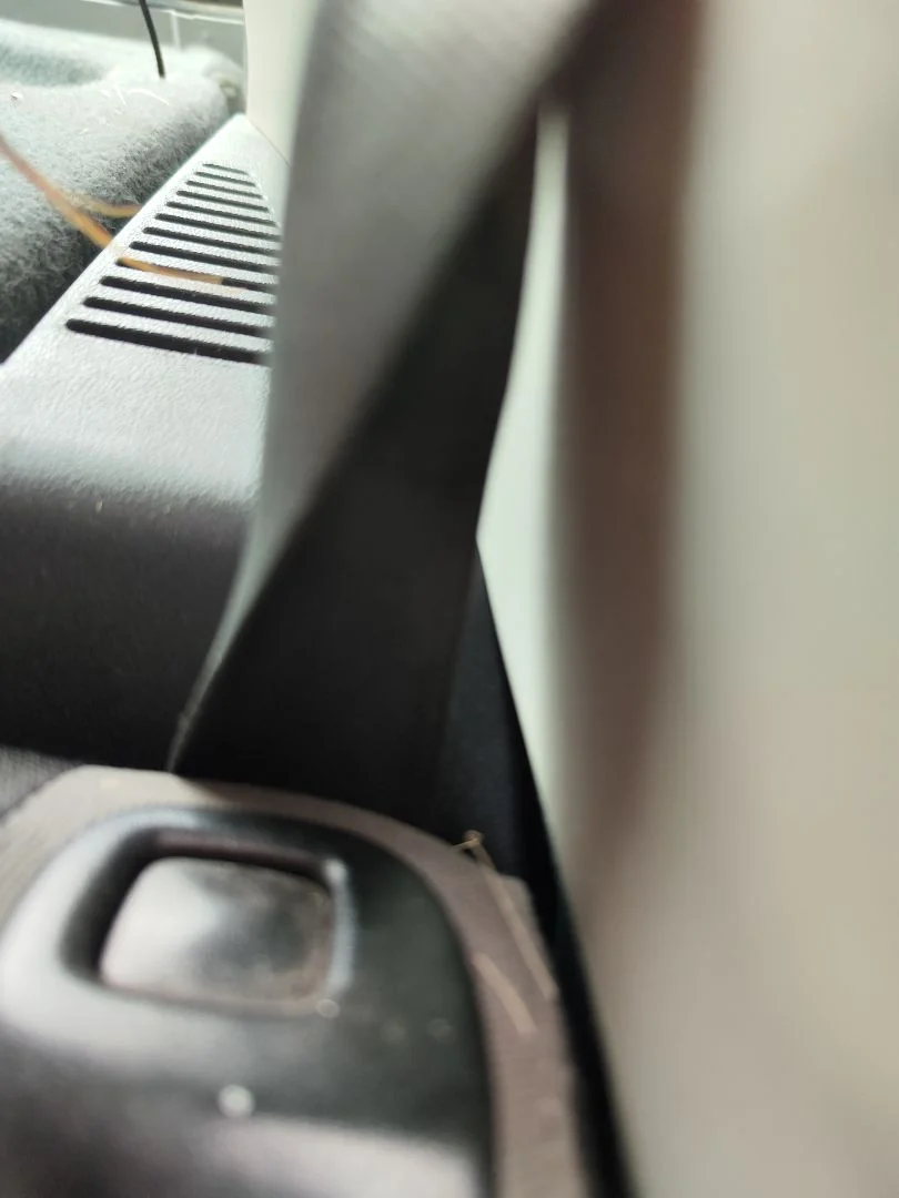 Foto de CINTURON SEGURIDAD TRASERO IZQUIERDO RENAULT CLIO III 1.5 dCi Diesel FAP (75 CV / 55 KW)