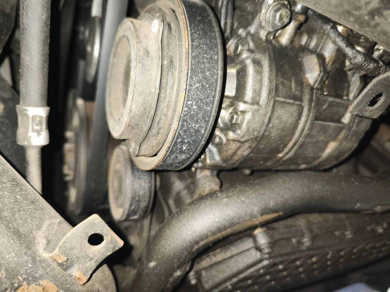 Foto de COMPRESOR AIRE ACONDICIONADO MG ROVER ROVER 75 (RJ) 2.0 16V CDT (116 CV / 85 KW)