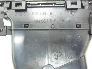 Foto de REJILLA DELANTERA VOLKSWAGEN GOLF VII BERLINA (BQ1/BE2) 1.6 TDI (116 CV / 85 KW) referencia 5G1819248 foto 9